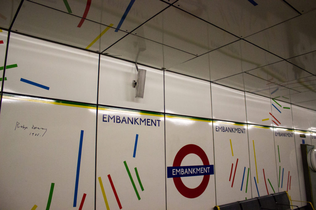 Embankment-Station-Underground-Tube