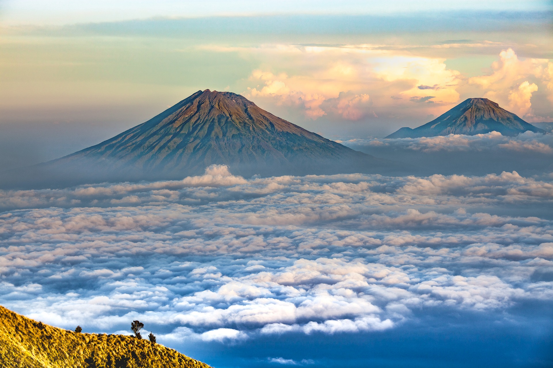 volcano-in-indonesia